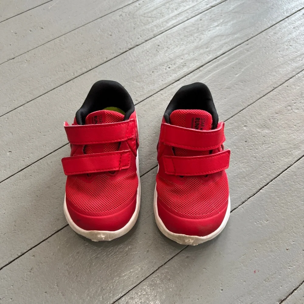 Nike sneakers kids 4C red Star runner 2 TDV boy toddler‎ casual comfort strap